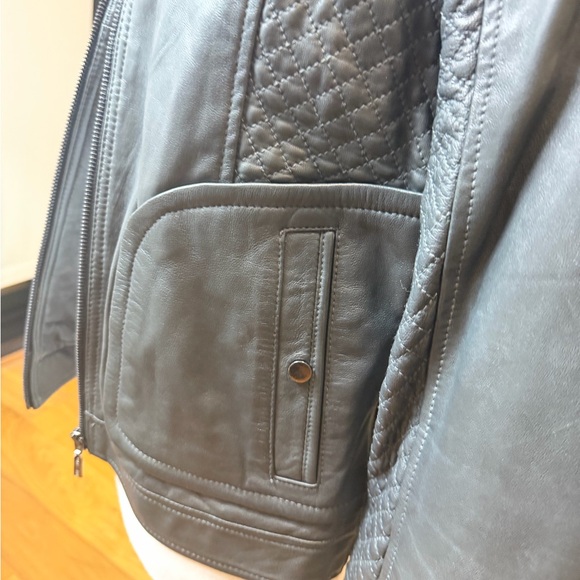 Bernardo Women's Black/dark Charcoal Leather Jacket Size S - Picture 5 of 11